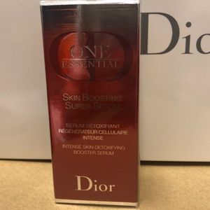 Dior one essential super serum